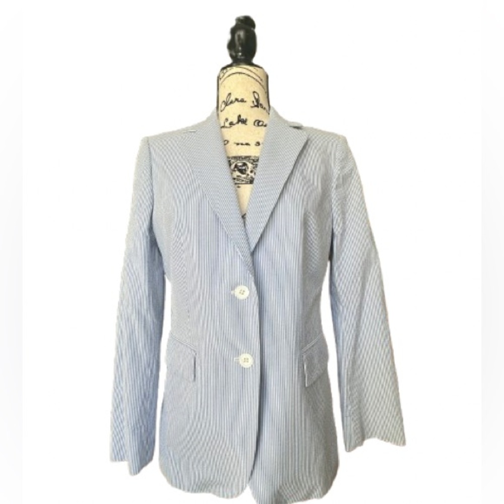 346 Brooks Brothers. Blazer. Size 6.